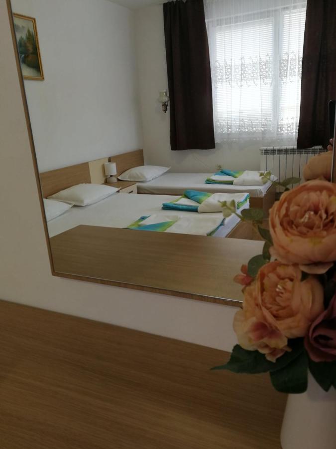 סוזופול Къща За Гости The Sunny Corner מראה חיצוני תמונה