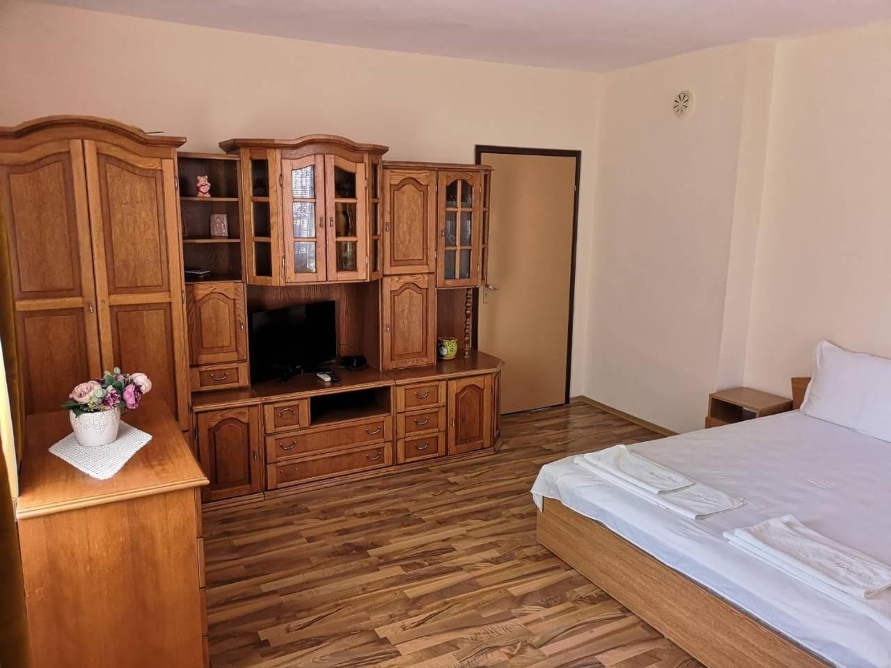 סוזופול Къща За Гости The Sunny Corner מראה חיצוני תמונה
